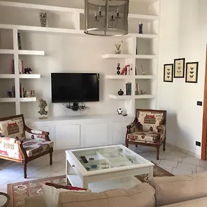 Centro Storico, Piazza Carmine: La Casa Di Angela Apartment